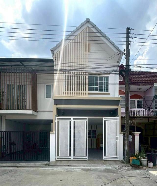 หมู่บ้านฉัตรณรงค์วิลล่า3 3