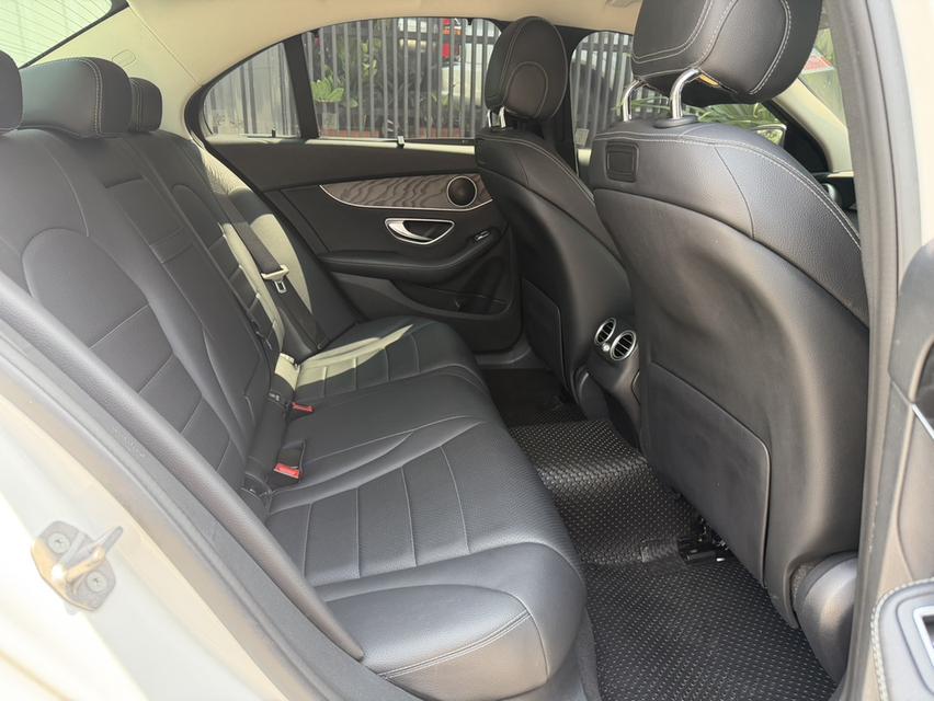2018 BENZ C350E มือเดียวป้ายแดง เช็คศูนย์ตลอด ไมล์น้อย รูปที่ 14