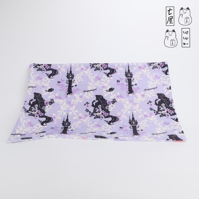 ปลอกหมอนเนื้อนุ่ม เจ้าหญิงราพันเซล 👑 Disney Princess Tangled Rapunzel Pillowcase・Silhouette Floral・50×37 cm 🦎 รูปที่ 5
