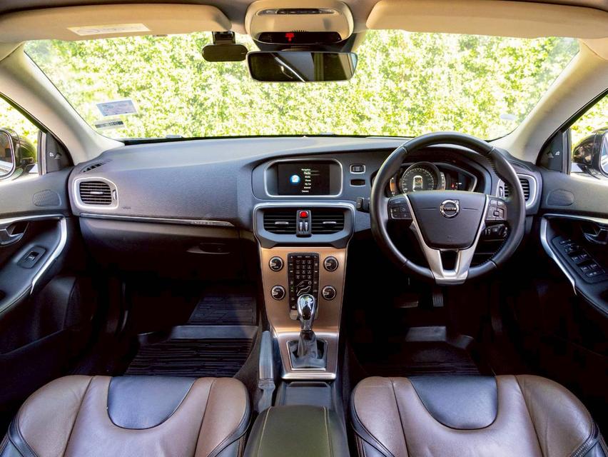 Volvo V40 Cross Country D4 ปีจด 2017♨️ #ประกันเครื่องเกียร์3ปี3หมื่นkm.  17