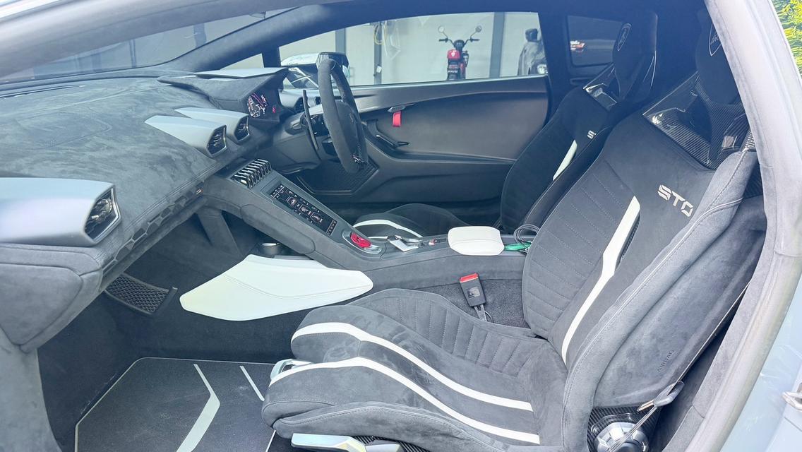 Lamborghini huracan STO รูปที่ 15