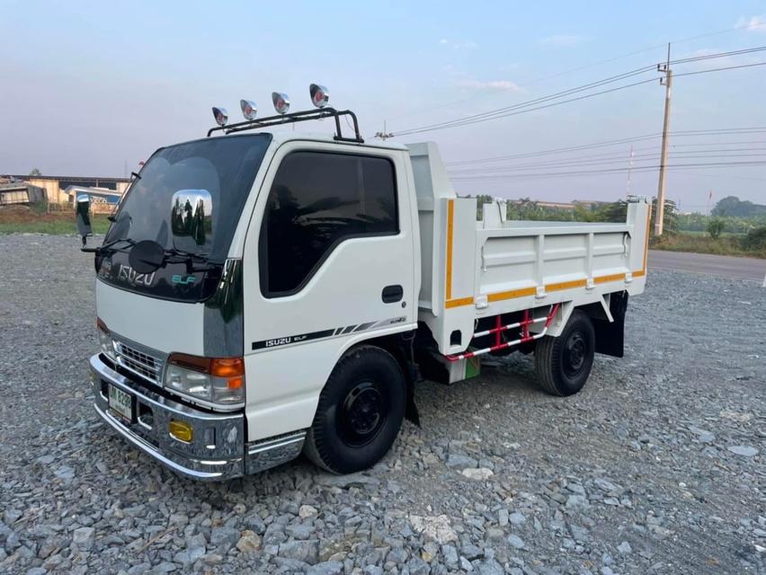 ขายรถบรรทุก 4 ล้อดั้มพ์ Isuzu 120 Hp 2