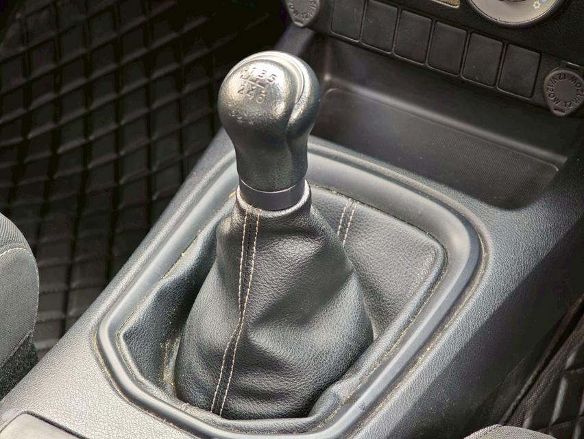 TOYOTA REVO Pickup 2dr Smart Cab Z Edition Entry Man 6sp RWD 2.4DCT Y20 รูปที่ 18