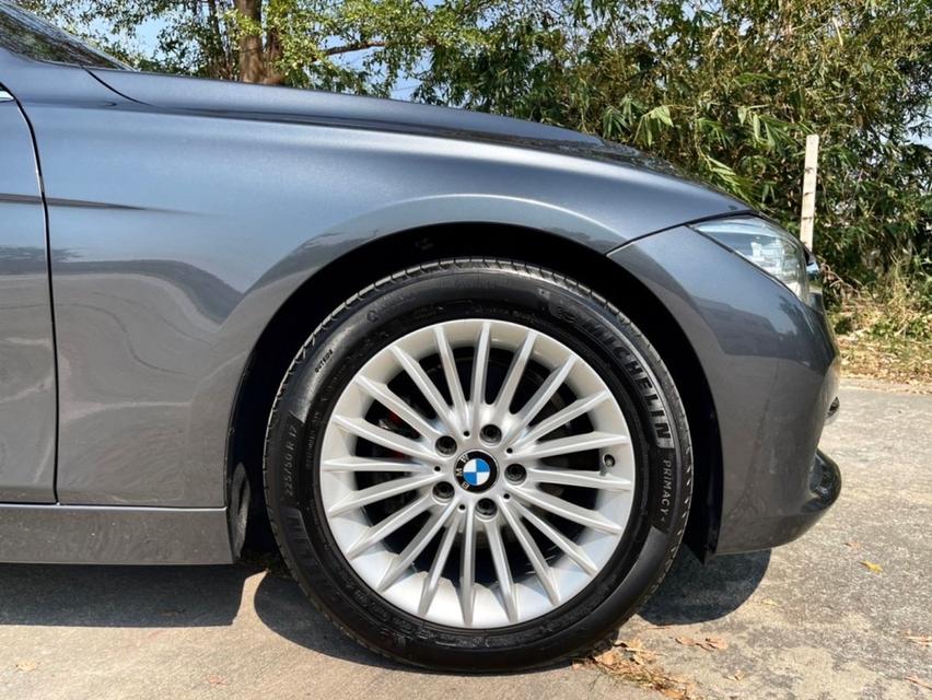 รหัสรถ AP965 🏎Bmw 320d f30 Luxury ปี 18 ดีเซล 2