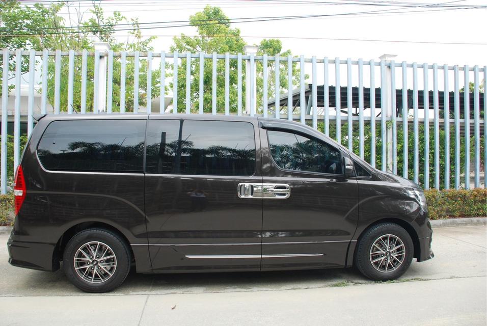 HYUNDAI  17