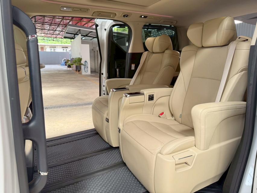 TOYOTA ALPHARD 2.5 HYBRID E-FOUR ปี2018 รถบ้านแท้ รถใช้น้อยมา วิ่งแค่ 80,000 กม.  6