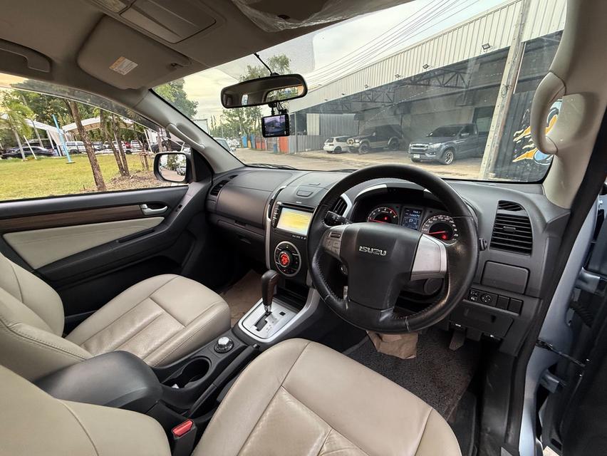 Isuzu MU-X 3.0 DVD 4wd ปี15 13