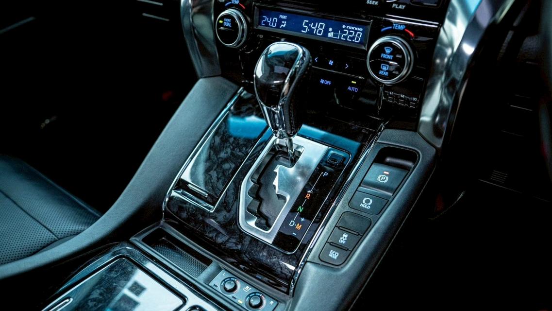 ขาย Toyota Alphard 2.5SC ปี19 9