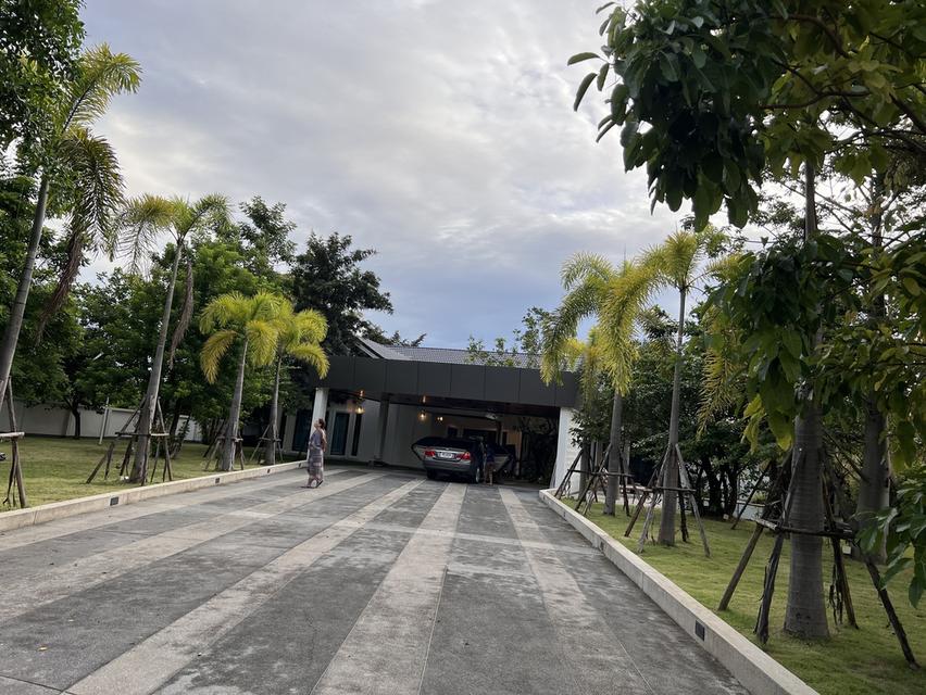 🏡🎉 Pool Villa เนื้อที่กว้าง ทำเลชานเมือง ตกแต่งพร้อมอยู่ #สารภี - ราคา 21 ล้านบาท 🔥新建房屋出售 4 卧室 7 卫生间 - 价格 21 MB 🔥 10