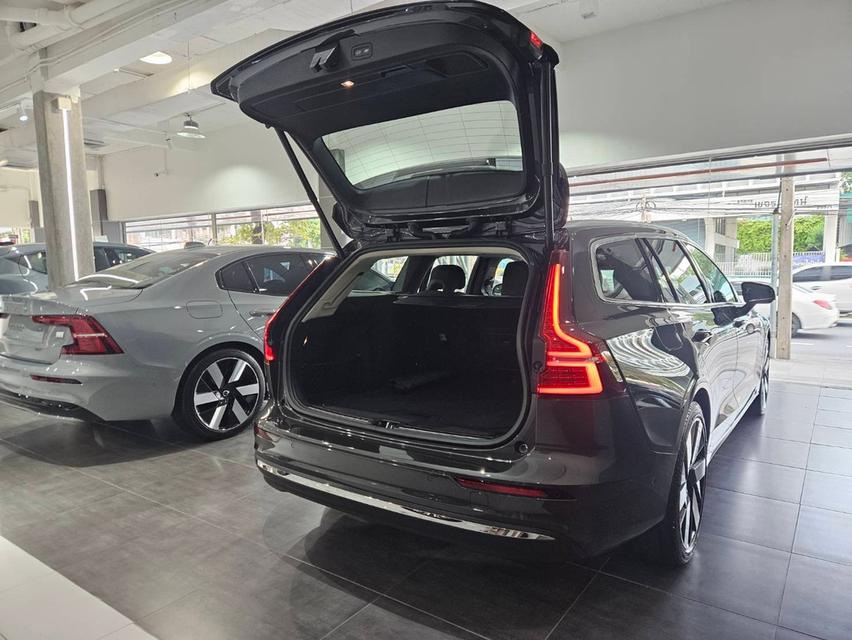 Volvo V60 Recharge T8 Inscription MY2024 12