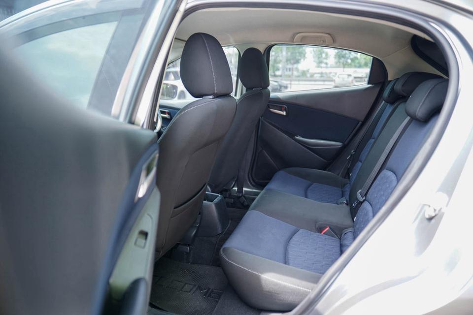 #MAZDA 2 1.3 Sports High AT (ปี 2015)ทะเบียน: 6กธ 8146 (กรุงเทพมหานคร)สี: เทา รูปที่ 16