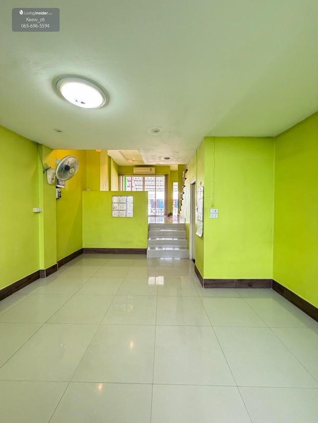 เช่าทาวน์โฮม 3 ชั้น 4นอน/3 น้ำ 8