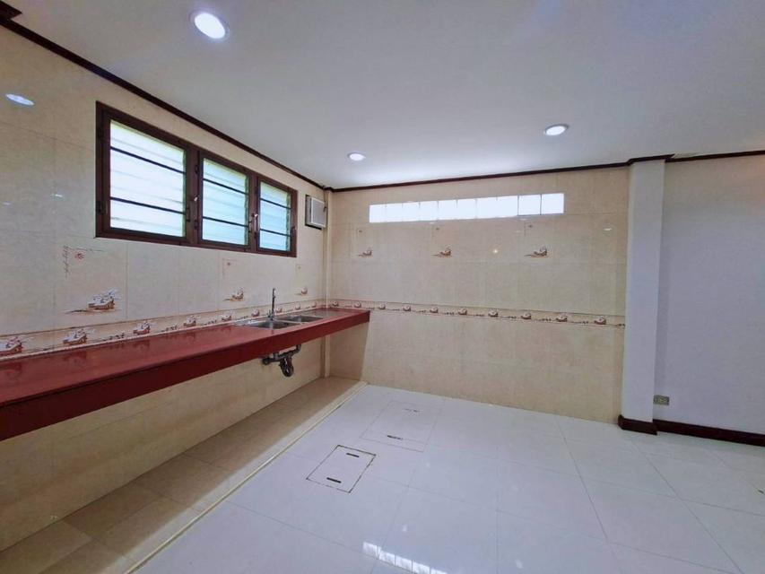 ขายทาวน์เฮาส์ หมู่บ้านกฤษดานคร แจ้งวัฒนะ รีโนเวทใหม่ทั้งหลัง พร้อมเข้าอยู่ ทำเลดี ใกล้ MRT สายสีชมพู สถานีศรีรัช 11