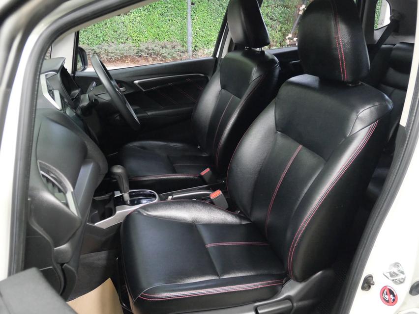 HONDA JAZZ 1.5V+ ปี20/21 ไมล์ 81,022km 15