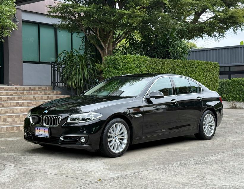 2016 BMW 525D F10 LCI รถมือเดียวออกป้ายแดง รถวิ่งน้อย ประวัติ SERVICE ครบ รถไม่เคยมีอุบัติเหตุครับ