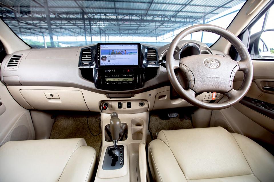 TOYOTA FORTUNER 3.0V 4WD สีเทา เกียร์ออโต้ ปี 2006 สวยสภาพดี 17
