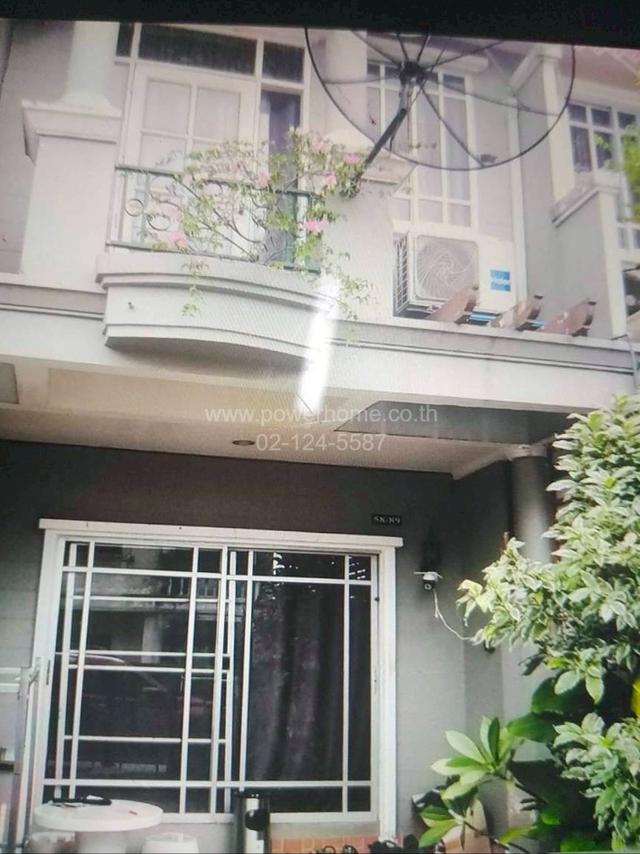 หมู่บ้านขจีนุช ถนนราชพฤกษ์ ตำบลคลองพระอุดม อำเภอลาดหลุมแก้ว จังหวัดปทุมธานี  4