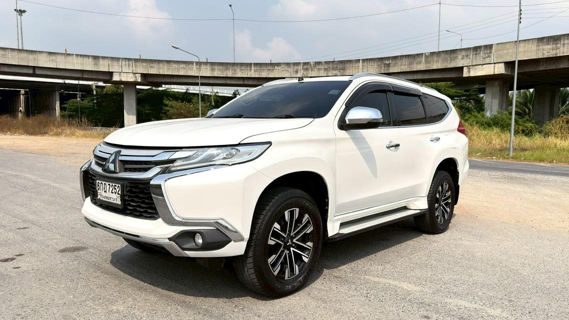 Pajero 2.4 GT Premium 2WD ปี2017