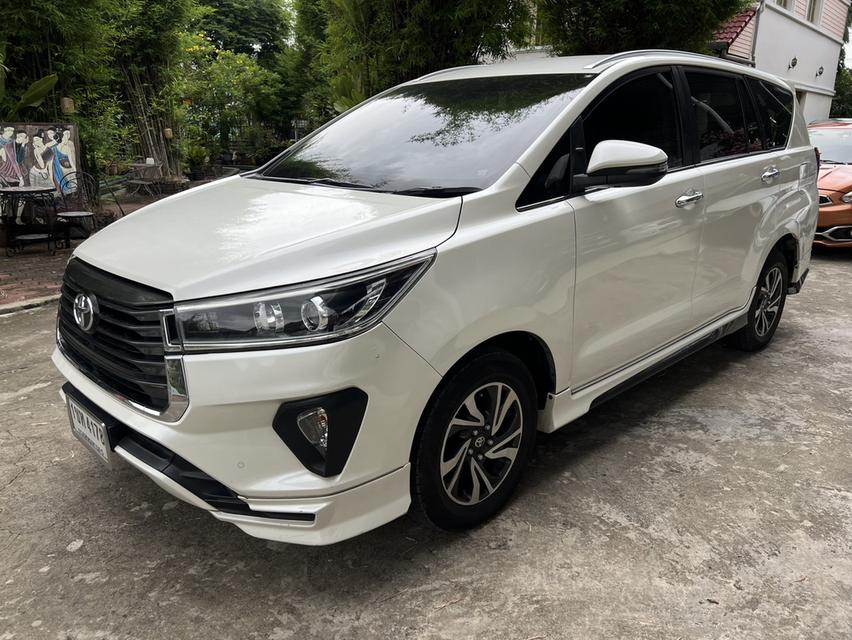 Toyota INNOVA 2.8 Crysta #0818061242