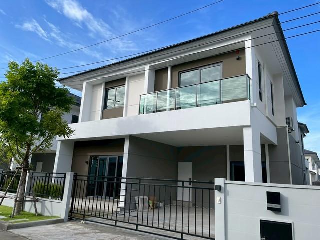 🏡 ขายบ้านเดี่ยว 2 ชั้น CENTRO Ratchapruek – Pinklao (เซนโทร ราชพฤกษ์–ปิ่นเกล้า) พื้นที่ใช้สอย: 210 ตร.ม. ที่ดิน: 52.6 ตร.วา 4 ห้องนอน | 5 ห้องน้ำ 1