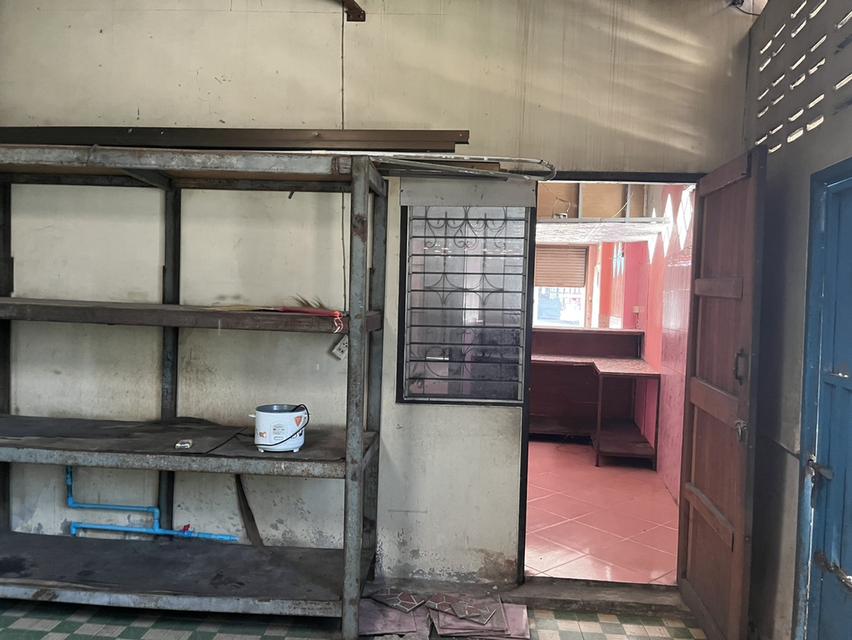 อาคารตึกแถว 2 ชั้น 2ห้องนอน 2ห้องน้ำ เขต แหลมฉบัง อ.ศรีราชา จ.ชลบุรี 14