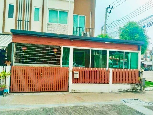 ม.พระจอมเกล้าธนบุรี 1.8 กม. 3 นอน ถูกสุดๆ สุขสวัสดิ์ พระราม3 ให้เช่าทาวน์โฮมหลังมุม 34ตร.วา. 270ตร.ม. 2 น้ำ 1