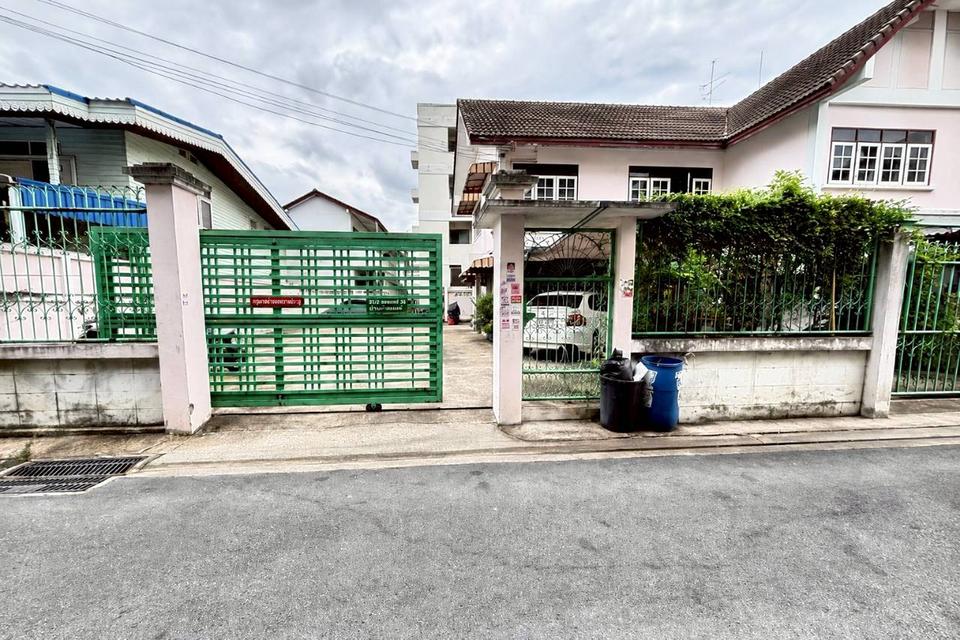 🏠​​ขายบ้านทำเลทอง ซอยเพชรเกษม 88 - บางแค อยู่แล้วเฮง เดินทางสะดวก เข้าออกได้ 3 เส้นทางหลัก พื้นที่ 105 ตรว. ในราคา 9.5 ล้านบาท 3