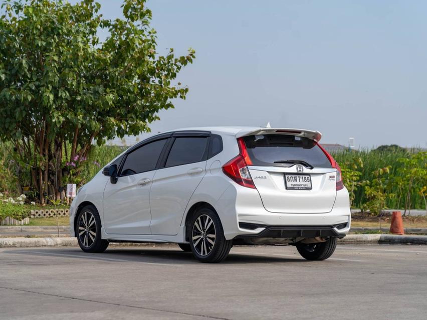 ขาย Honda Jazz 1.5RS ปี19 7