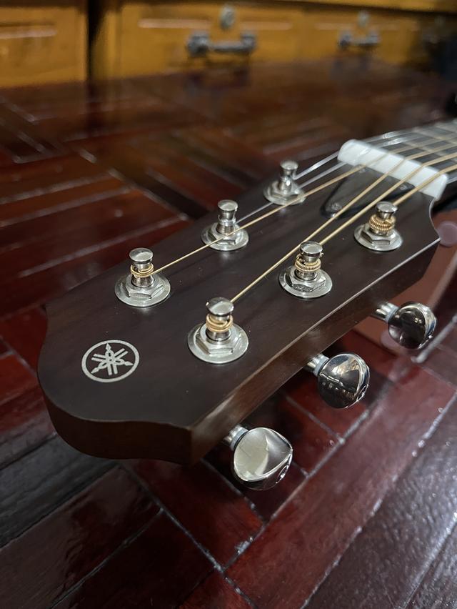 Yamaha SLG200s 10