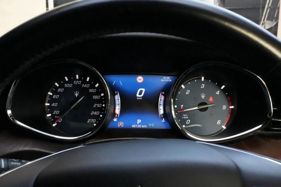 Maserati Quattroporte Diesel 2020 สีดำ รถศูนย์มือเดียว รูปที่ 11