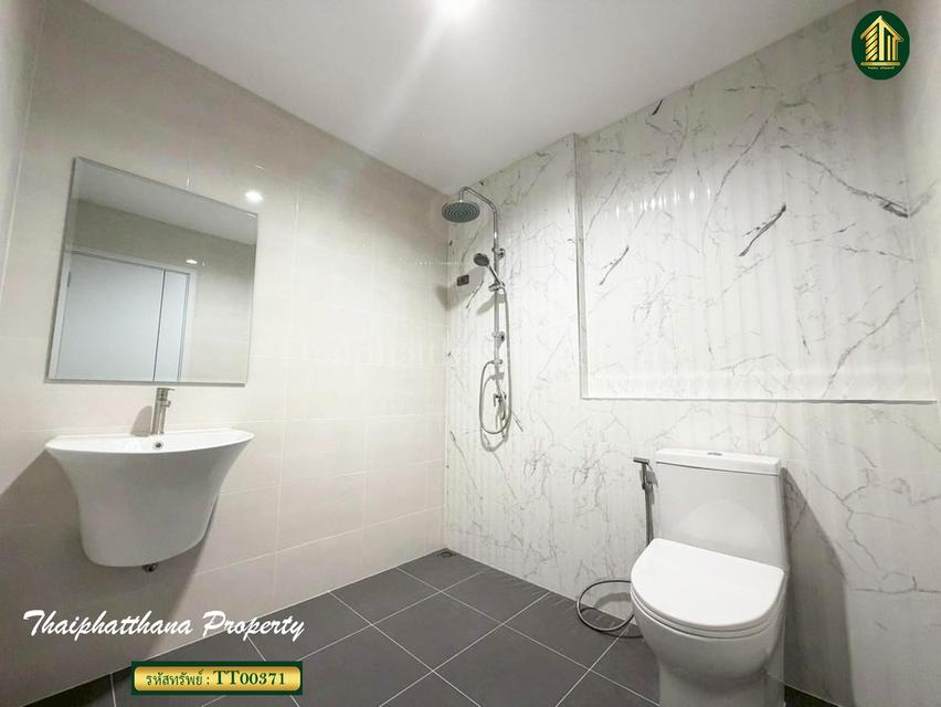 ทาวน์โฮม 3 ชั้น ซอยนาคนิวาส ลาดพร้าว 14