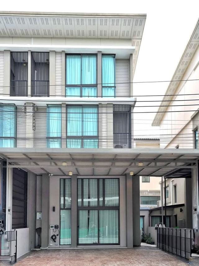 ขายบ้านแฝด ทาวน์โฮม3.5 ชั้น หมู่บ้าน Patio พัฒนาการ ซ.32 1