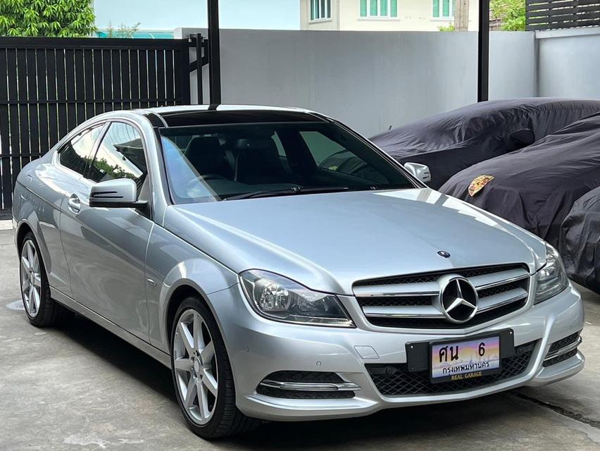 BENZ C180 Coupe AMG วิ่ง70000KMแท้ ปี2012  หลังคาแก้วPanoramic AMG Package