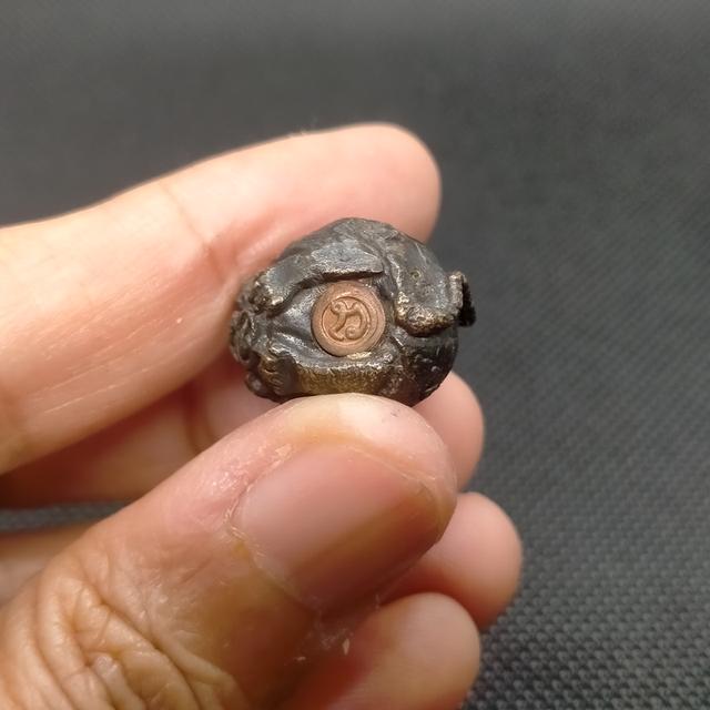 0170 ลูกอมเสือ อุดกริ่ง หลวงพ่อเพี้ยน รุ่นแรก รูปย่อยที่ 4