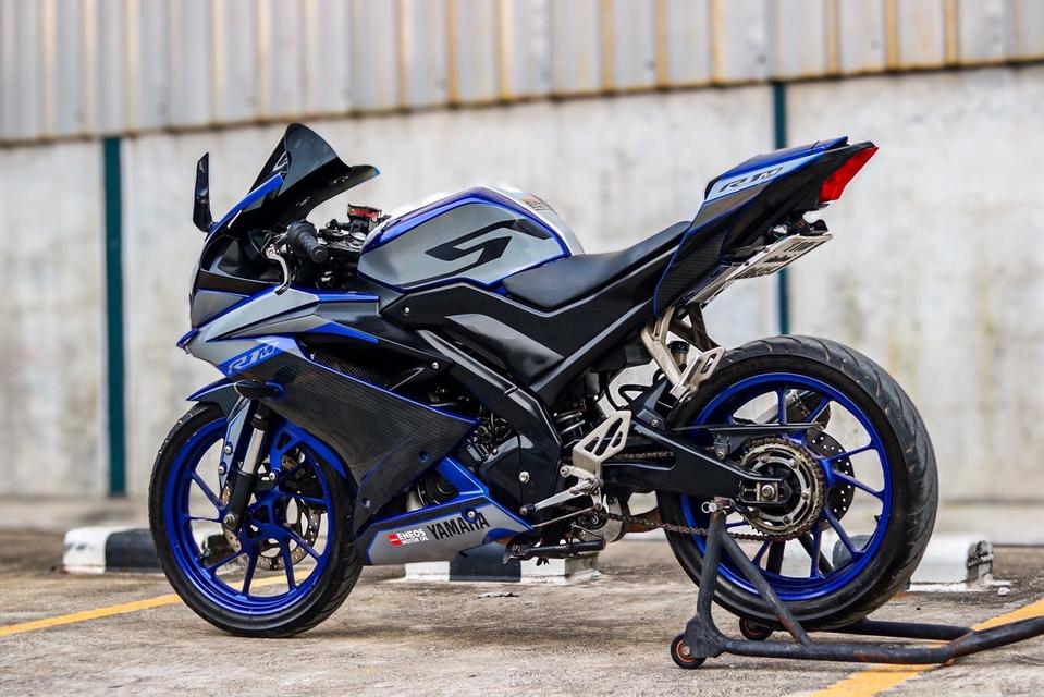 R15 Yamaha 6