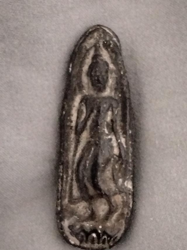 เปิดพระลีลาย่องฐานบัวพิมพ์ใหญ่ หลวงพ่อกวยวัดโฆสิตาราม  เนื้อผงใบลานและเนื้อดิน ปี2482