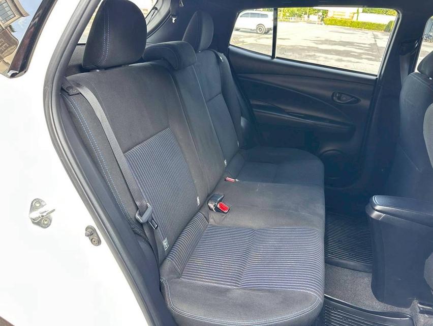 รหัสรถ QT9553 TOYOTA YARIS ECO 1.2 E Hatchback สีขาว ปี2019 13