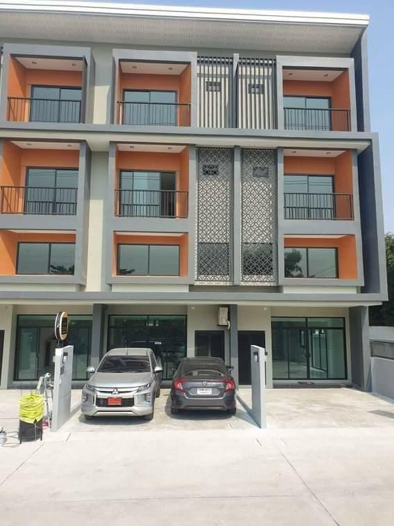 ทาวน์โฮมออฟฟิศ 3.5ชั้น 3