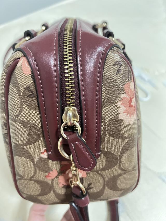 กระเป๋า COACH  4