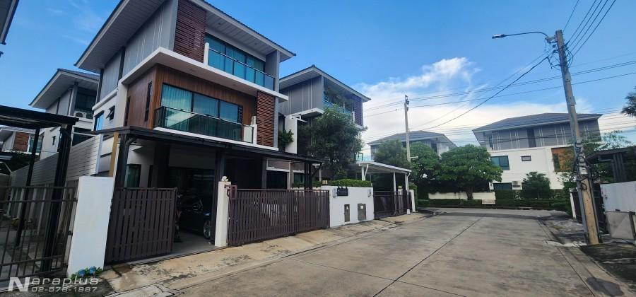 69100608 : ขายบ้านแฝดหรู 3 ชั้น บิวท์ทั้งหลัง ตกแต่งเหมือนบ้านตัวอย่าง ขนาด  42 ตารางวา โครงการศุภาลัย เอสเซ้นส์ ลาดพร้าว 107 2