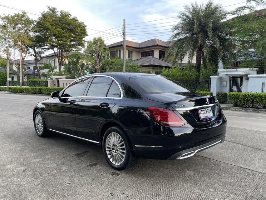 Benz C300 Diesel Hybrid Exclusive