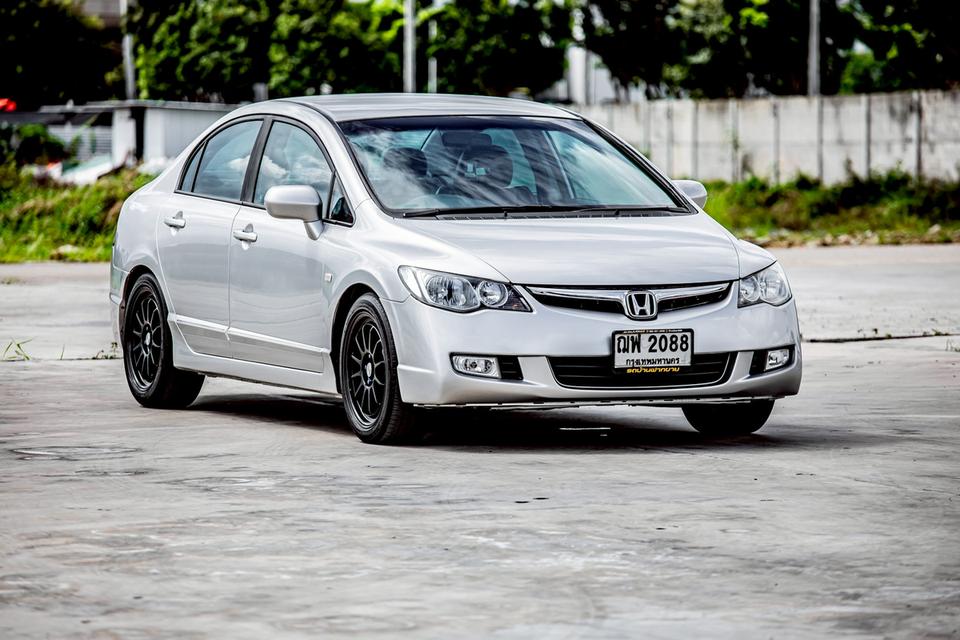Honda Civic Fd 1.8E ปี 2009 สีเทา เกียร์ออโต้