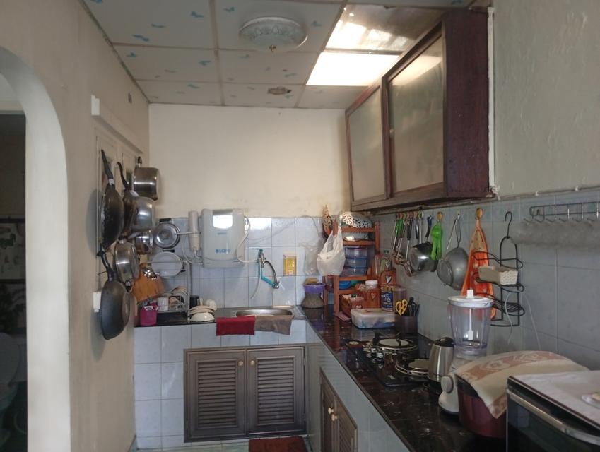 ทาวน์เฮ้าส์ 2 ชั้น 3 ห้องนอน 2 ห้องน้ำ พื้นที่ 25 ตรว.หัวมุม(พฤกษา13 คลอง3รังสิต 18