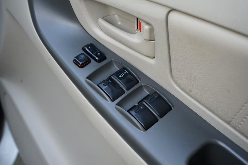 2014 TOYOTA INNOVA 2.0G OPTION 13