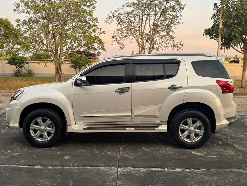 ISUZU MU-X 3.0 (DVD Navi) ปี 2014 เกียร์​ออ​โต้​ สีขาว 8