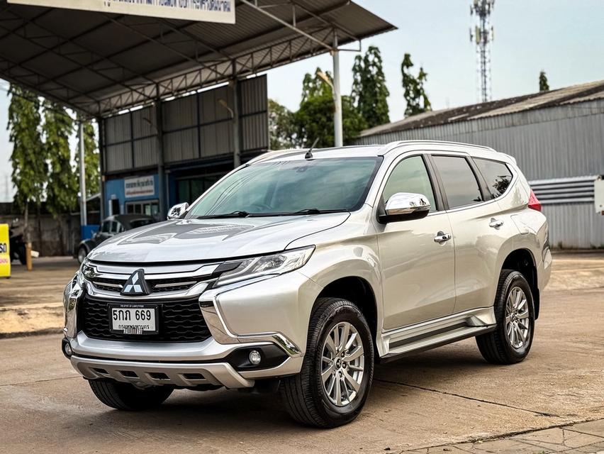 Mitsubishi Pajero 2.4GT ปี16