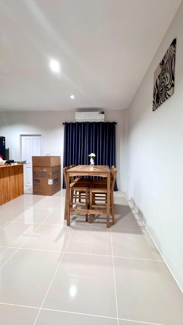 บ้านใหม่ให้เช่า ทาวน์โฮม2ชั้น 2 ห้องนอน 2 ห้องน้ำ 4