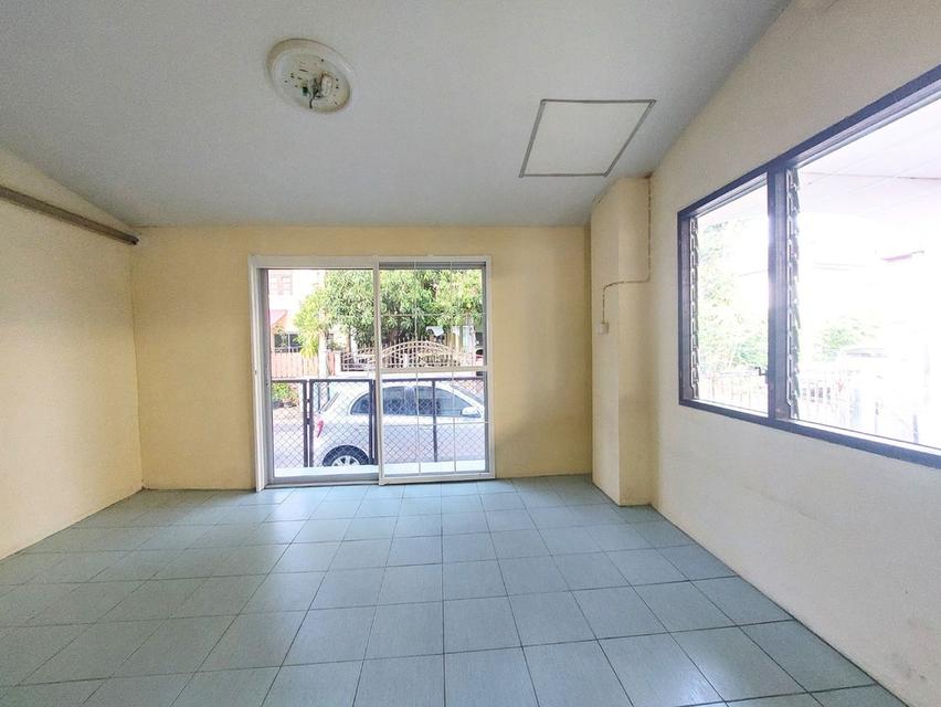 บ้านแฝด 3 ล้านบาท! ทำเลโคตรสะดวก ติดถนนติวานนท์ ใกล้ Central แจ้งวัฒนะ และ BTS สถานีปากเกร็ด! 8