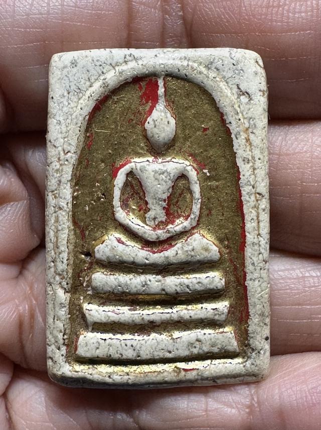 พระสมเด็จลงชาดทอง 2