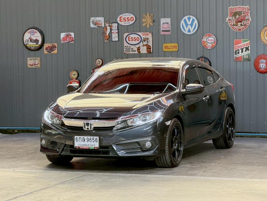 HONDA CIVIC FC 1.8 ELปี2017รถบ้านแท้ ออพชั่นแน่นเต็มคัน ตัวท็อปสุดในรุ่น